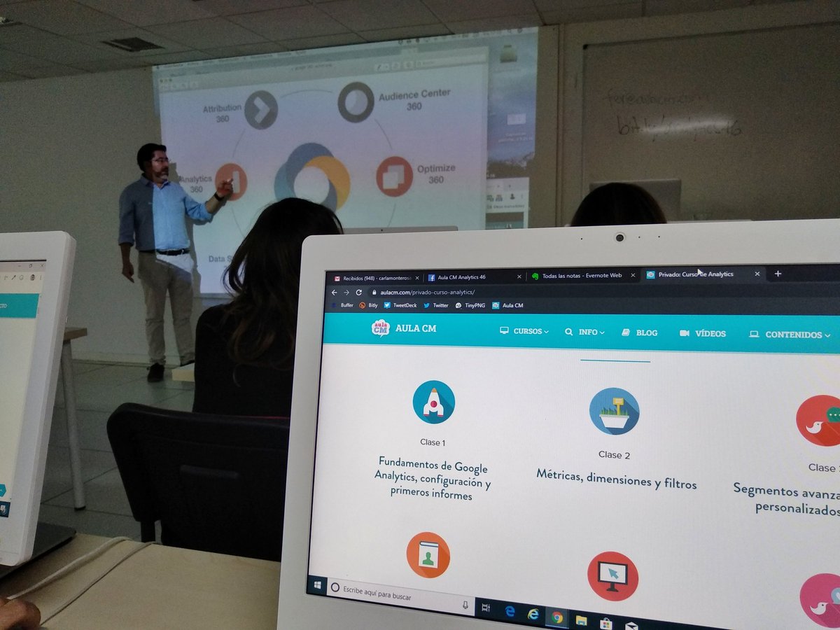 carlamonteros's tweet photo. I'm back! Primer día de clase en #CursoAnalytics con @FerRubioA. https://t.co/ijE27tAhEf