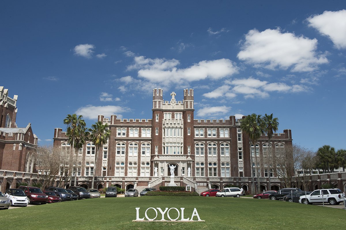 Loyola_NOLA's tweet photo. Welcome back, yโall! Weโre so excited to have families and alumni back on campus for Wolf Pack Weekend! Be sure to tag your photos on social media using #WolfPackWeekend as you document your fun #LOYNO weekend! ๐บ๐โ๏ธ๐ด https://t.co/cwh47v4Mmm