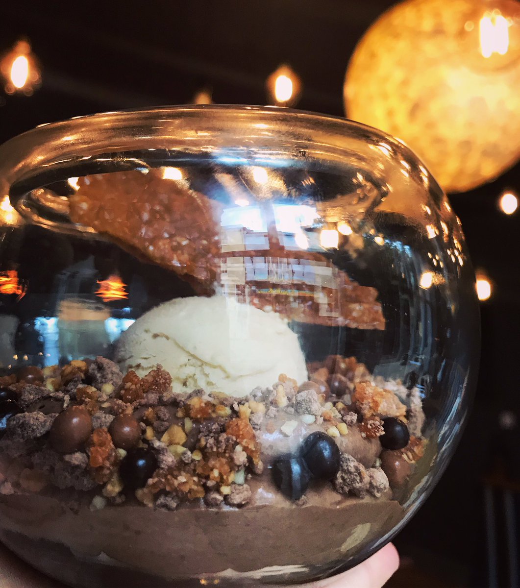 Our famous SNICKERS #plateddessert has had a makeover! All the elements of our Chef’s signature dessert are still here, with a few upgrades, and a gorgeous new plate (well, bowl 👏❤️). Cannot wait to share this with you, sweet friends! Hope we see you soon! 🥰