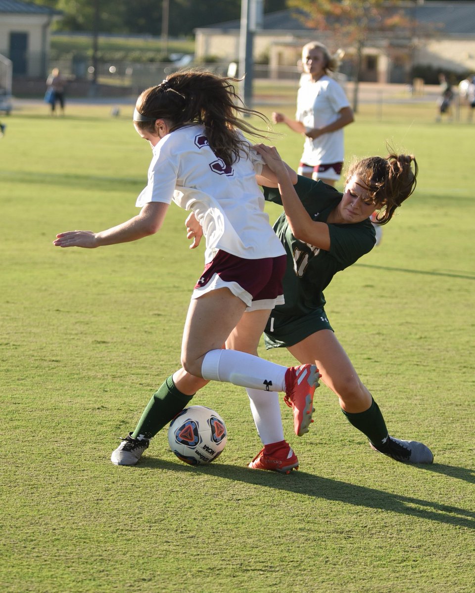redbardes's tweet photo. Soccer is a contact sport! CHS JV Lady Dragons working for the W againgst Briarcrest. #villens #901beasts https://t.co/MjlsvXXcZL