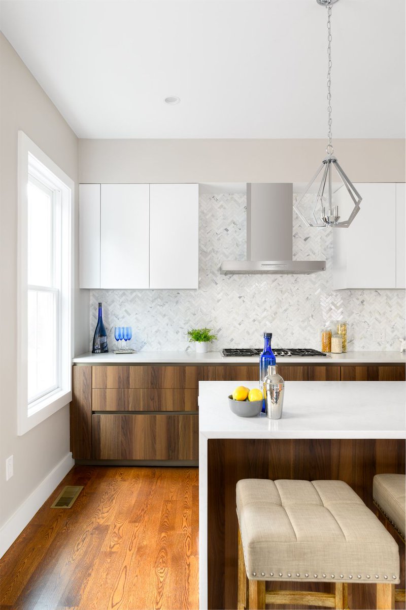 Our design team paired Arrital’s Ak_Project cabinets with a light, timeless #Caesarstone countertop - for a warm and inviting look into the next generation of developments here in the city. 
.

.
#developer #bostondeveloper #bostondevelopment #cambridgedevelopment