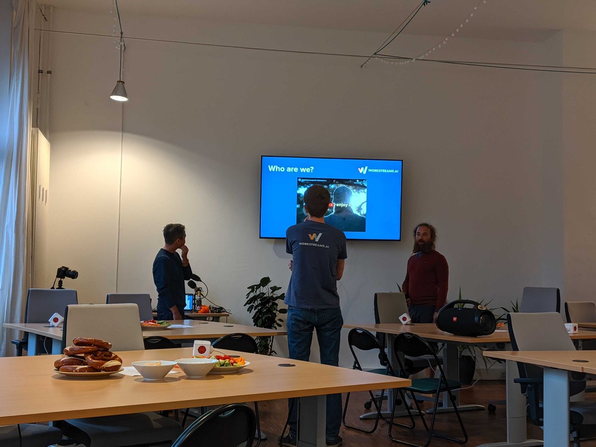 luucamay_'s tweet photo. RT ActionsOnGoogle: RT WorkstreamsAI: The First Voice &amp; Travel Hackathon competing against 85 cities is about to begin! Exciting new ideas are about to come out 📢🌏
#hacktravel #VoiceHackathon
#AoGDevs #GoogleAssistant https://t.co/cacSshe0tR