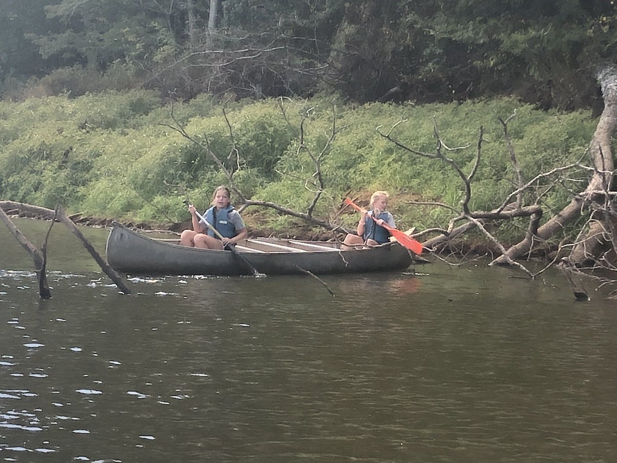 5Dibert5's tweet photo. Day 1 Rock Eagle fun- canoeing! @5Dibert5 @lorriebearden @summithillhusky #SHEagle2019 https://t.co/CGk3ORiTj0