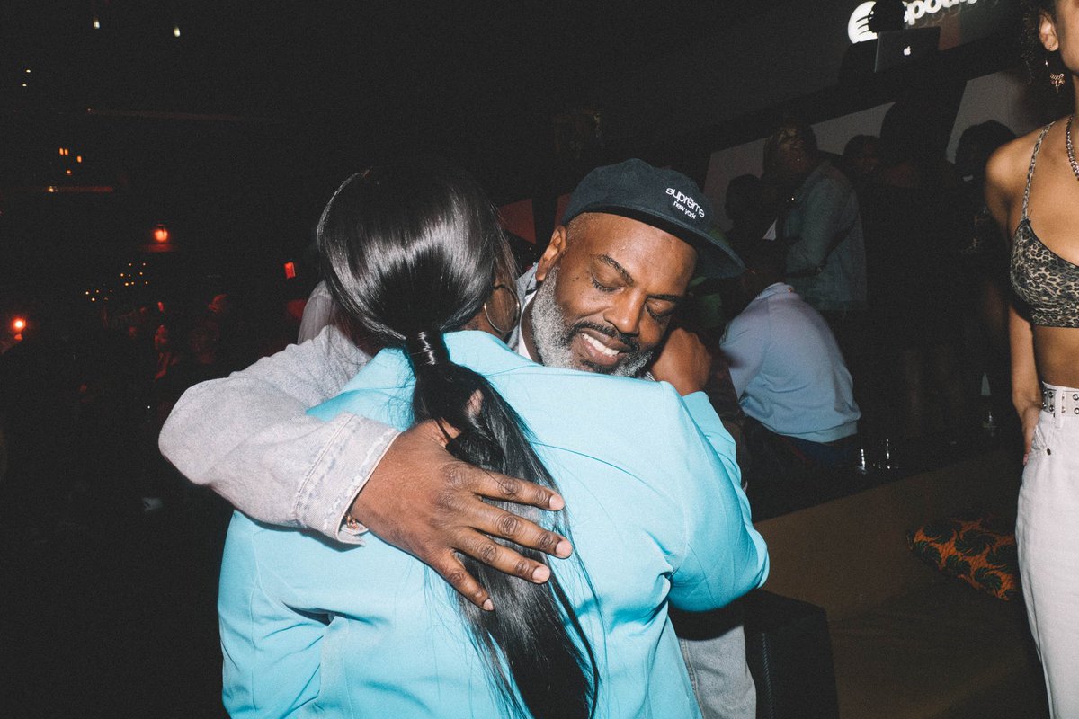 theivywinfrey's tweet photo. Paid the cost now I talk to bosses πΈ @tyfmedia_ @anothermonday #Spotify #AfricanHeat #Atlanta #poizonsposse https://t.co/M7uDwgQpTl
