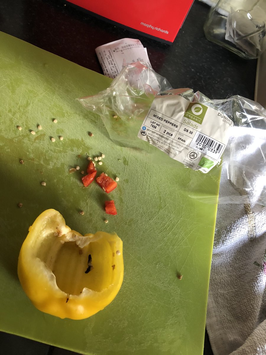 realrcjc's tweet photo. @dunnesstores GROSS!! CENTIPEDE?!? Watch out at Dunnes Cornelscourt found two of these creatures inside of a bell pepper 🤮🤢 https://t.co/CmtJWgSj16