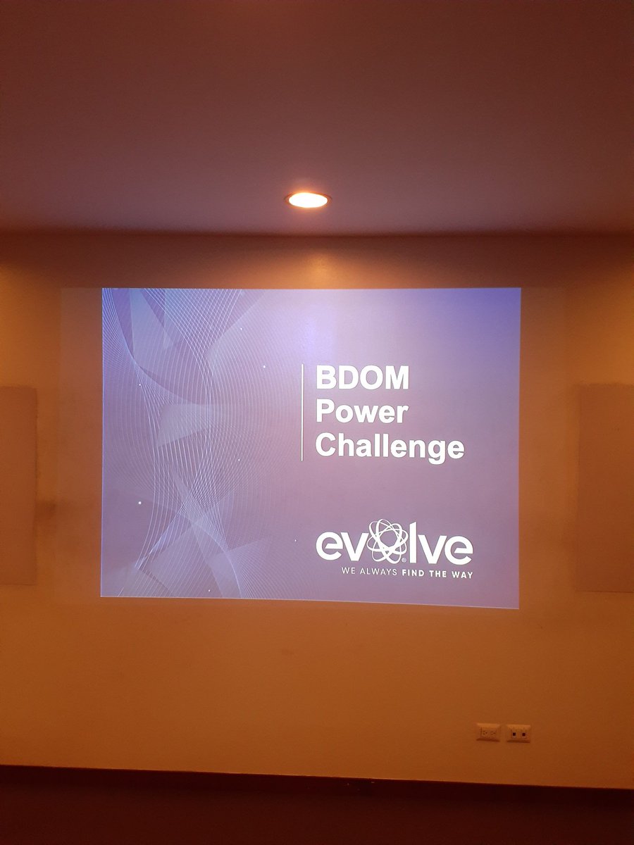 jfrancia01's tweet photo. @evolveforbusin1 En el laboratorio probado una nueva metodología. La inspiración de mi partner @mauaraujoa #ELabforResults #Confidencial https://t.co/VbcHaunISC