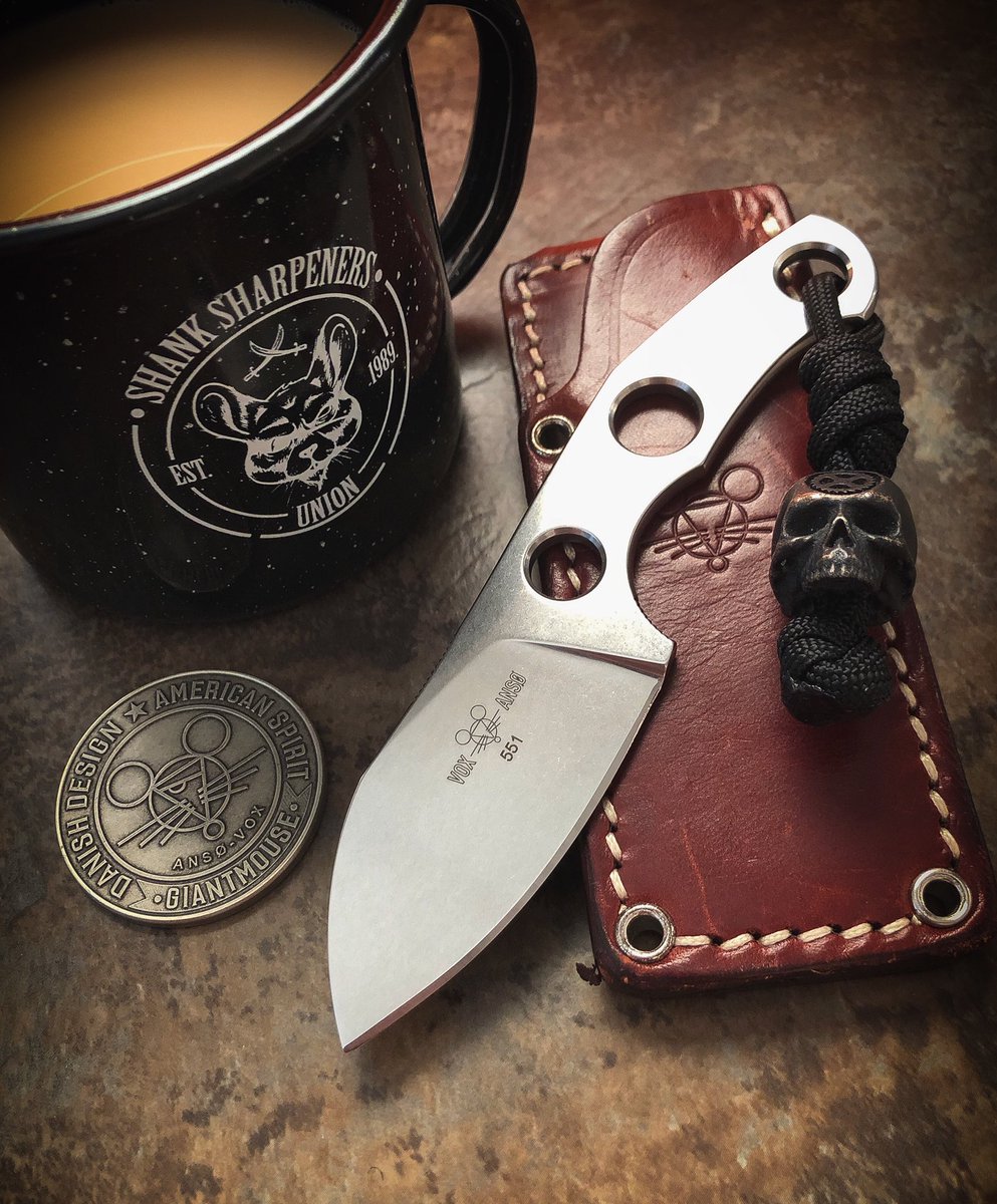 TheCasualCutter's tweet photo. Fixed Blade Friday anyone? https://t.co/SuuMPO53cK