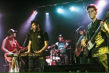 NovedadesOeste's tweet photo. #MúsicaPopular #Viernes
@NoHayAbril presenta single esta noche en Palermo (CABA). Nuevos vientos sonoros para una de las bandas de rock pop nacidas en el Oeste. La info 👇👇
https://t.co/U6nqkkH4gF https://t.co/UC3rtPXLoP