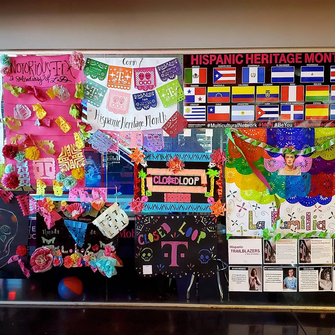 team505menaul's tweet photo. Celebra el mes de la herencia Hispana con nosotros! Come celebrate Hispanic Heritage Month with the D&I team today from 11 am - 3 pm! #salsadancing #piΓ±ata #empanadas #manzanitas #loteria #photobooth #mobilizeforinclusion π @JKalena123 @jgebing @JGarrett505 @CallieField https://t.co/jklITNlguc