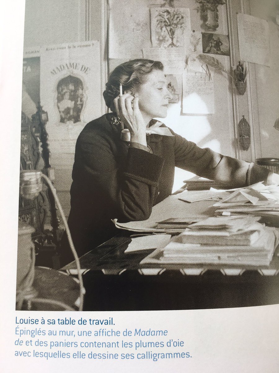 adriengoetz's tweet photo. Dans cette biographie à paraître aux @Ed_Flammarion Geneviève Haroche-Bouzinac nous apprend à déchiffrer Louise de Vilmorin : 

LÉJFMR/OWGt 
Élégie éphémère 
Au doux bleu végété
GKCMHN/MAKG
J’ai cassé et ma chaîne et ma cage 
☘️ 

#VendrediLecture https://t.co/bJtW8MrvDa