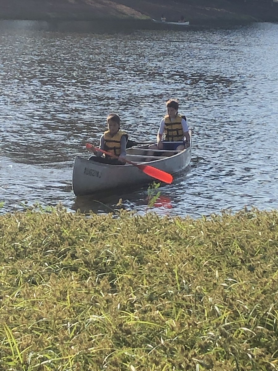 5Dibert5's tweet photo. More canoeing fun! #SHEagle2019
@lorriebearden @summithillhusky https://t.co/g39DEDn08N