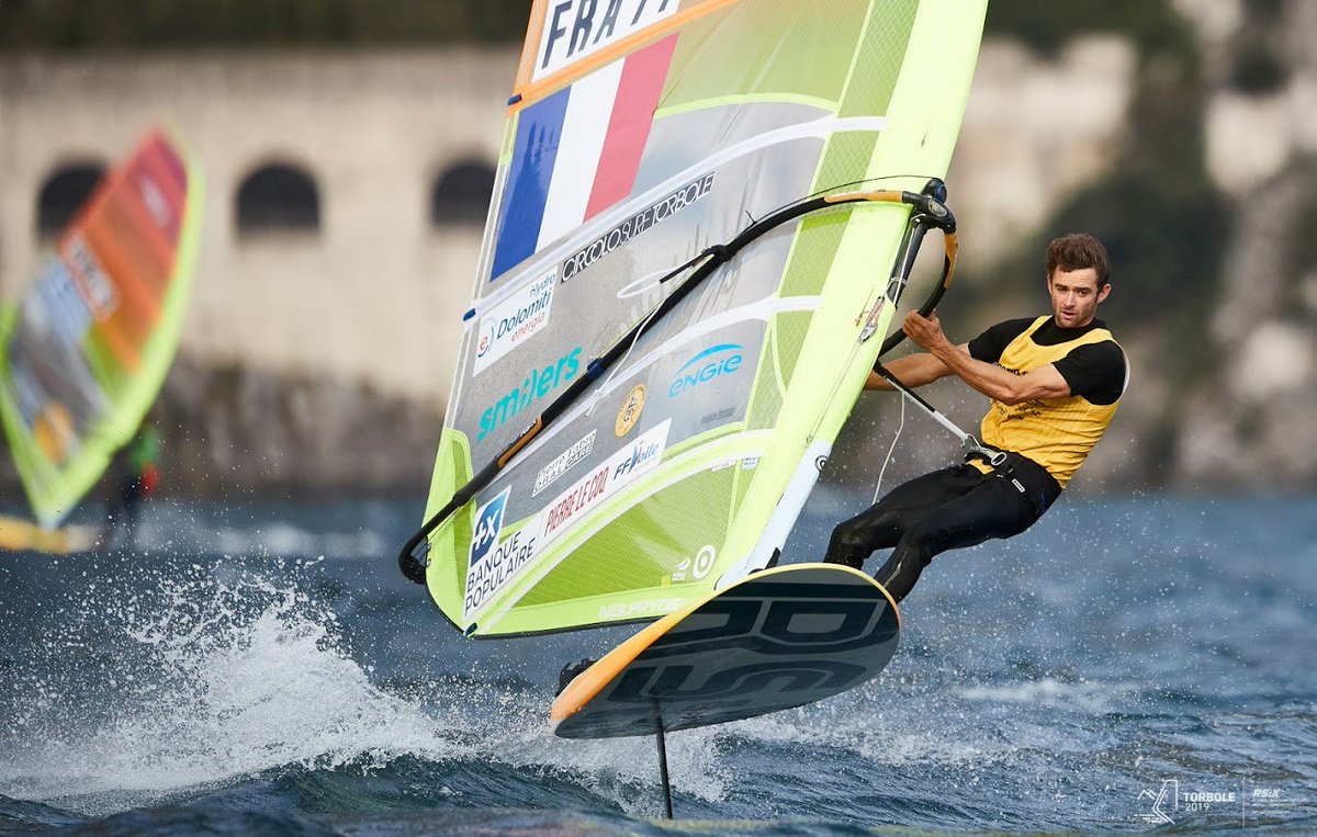 Or, argent ou bronze pour Pierre Le Coq au championnat du monde RS:X ?
letelegramme.fr/voile/mondial-…
<a href="/pierro_lecoq/">Pierre Le Coq</a> <a href="/RSXCLASS/">RS:X OLYMPIC WINDSURFING CLASS</a> <a href="/FFVoile/">FFVoile</a>