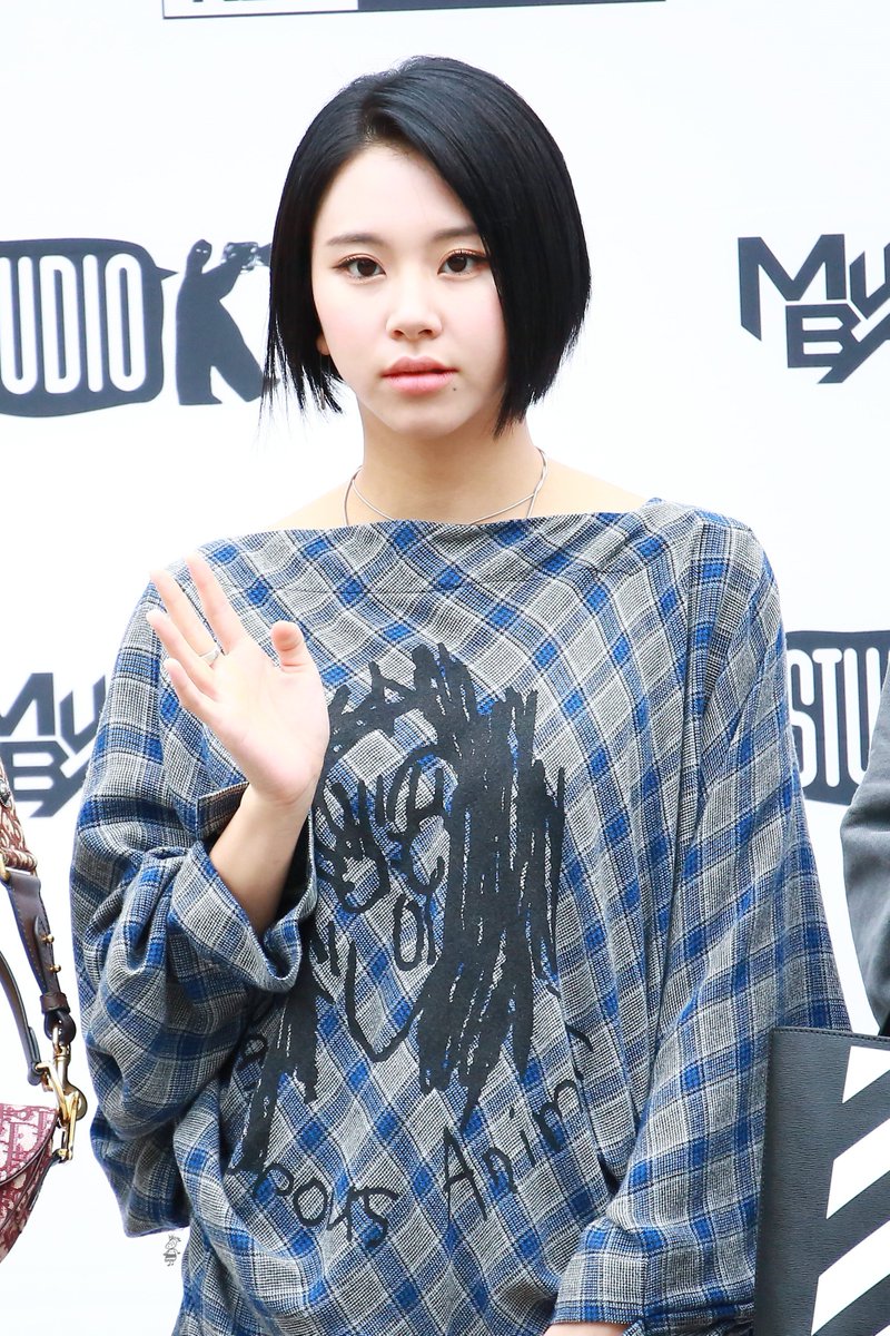 SPrincess99423's tweet photo. 190927 뮤뱅 출근 
#트와이스 #TWICE #채영 #Chaeyoung https://t.co/fJP8mOMeBM