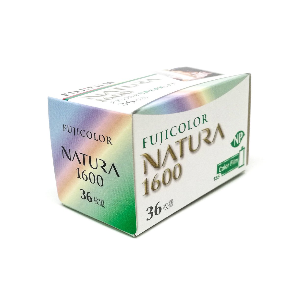 : Fujicolor Natura 1600The colour appeared to be less contrast and slightly red undertone which remind me of my experience with Natura before. It has less grain for high ISO. #NCT카메라  #태일  #쟈니  #해찬  #엔시티  #NCTOGRAPHY  #JOHNNY  #TAEIL  #HAECHAN  #NCT127  #35mm