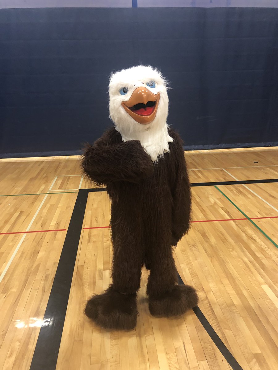 eagles_ems's tweet photo. Students packed the gym for our Fun’d Run kickoff assembly this morning! Students will be participating in the Fun’d Run next Friday, October 4th. https://t.co/S7v6FW9EqJ
