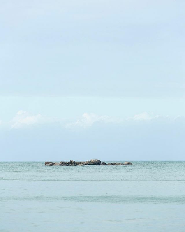 Pitasteb's tweet photo. Jour 7 #seriephoto #latergram📷 #photodujour #cinquancenuancesdebleu #plage #photo https://t.co/CnK31TVAe2 https://t.co/TktpjOqr7R