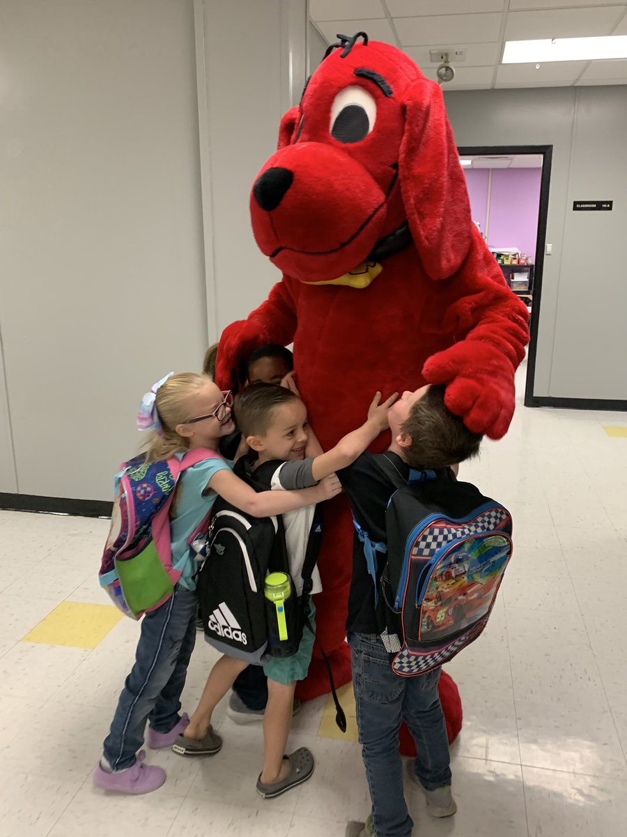 ewheatley73's tweet photo. Clifford the Big Red Dog made a surprise appearance today! #1WC  @Dixondragons1 https://t.co/D9fkRULaaK