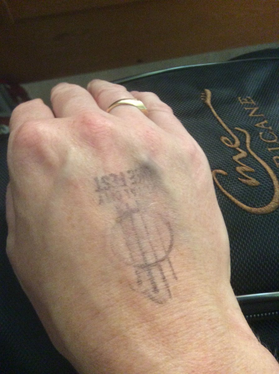 LoveStats's tweet image. HANDSTAMP

#ukulele #rcuf #ukefest