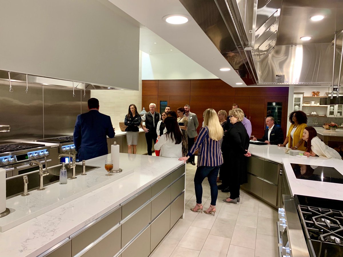 Flwildcat78's tweet image. Signature Kitchen  Suite Design Council workshop in #SKSappliances #SKSNapaEDC