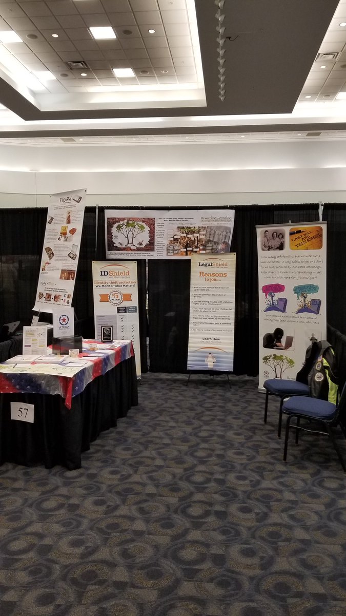 GenealogyReward's tweet photo. If you are at #FamilyRoots 2019 conference be sure to grab the recommended by us app https://t.co/3GDHmZlDm9 -  Then get back to us to answer questions about the app, how it saves people thousands of dollars and could be free. We'd live to meet you at booth 57. https://t.co/4EL1Cz6YMi