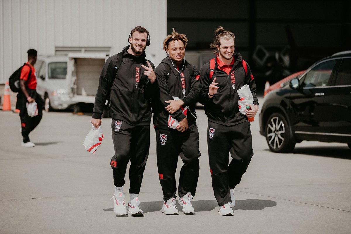 PackFootball's tweet photo. #HTT is Florida bound!
#NCSUvsFSU | #1Pack1Goal https://t.co/a7bRi5cHJe