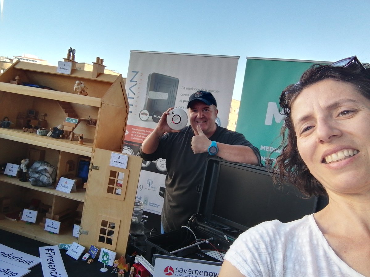 <a href="/miezgz/">MIE-Mediación Innovación Emprendimiento</a> <a href="/TizaApp/">Tiza-app</a> <a href="/Poweringcar/">Powering Car</a> <a href="/zaragoza_es/">AyuntamientoZaragoza</a> <a href="/unizar/">Universidad Zaragoza</a> Junto con @SaveMeNowApp @Nikofire #ElPatiodeLasPinzas 
<a href="/Deradeando/">María de Rada</a> y <a href="/galantweet/">Javier Galán</a>  #ElectroKalinka

😍😍😍😍😍 

<a href="/miezgz/">MIE-Mediación Innovación Emprendimiento</a> <a href="/ZGZActiva/">Zaragoza Activa</a> <a href="/unizar/">Universidad Zaragoza</a> <a href="/zaragoza_es/">AyuntamientoZaragoza</a>