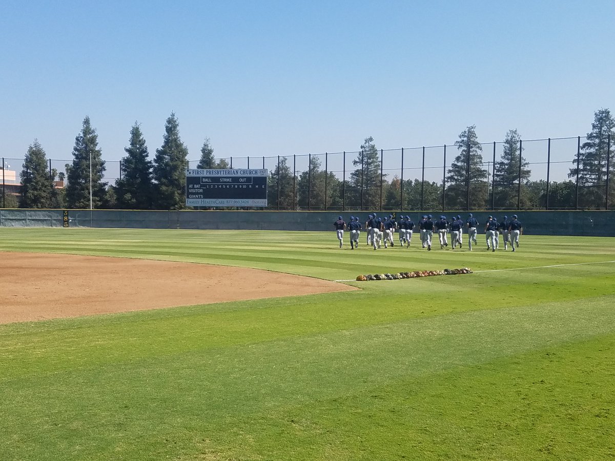 BaseballAllan's tweet image. Bulldogs take on College of Sequoias Giants at 12pm.