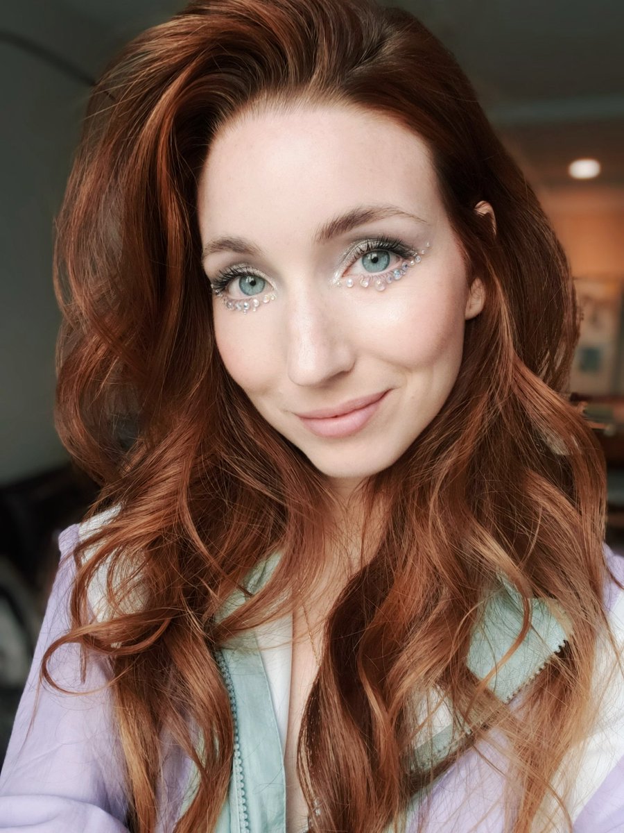 valoutskii's tweet photo. @euphoriaHBO you don't have a #redhead on the show yet... I'm avail🤘🏻💋
#EUPHORIA #euphoric #euphoriamakeup #HBO https://t.co/Pqo0bZkmAL