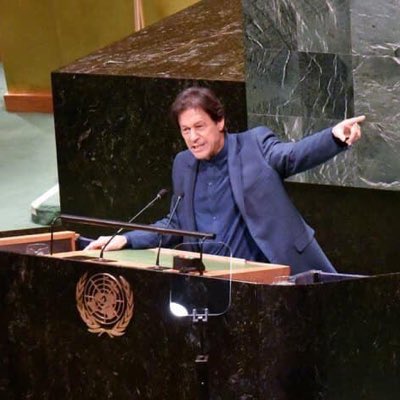 HoorAsad1's tweet photo. یہ جن لوگوں کو میری تقریر میں سے ک��ڑے نکالنے کا شوق اٹھ رہا ہے نا
وہ اپنے کیڑے سمیت ہال سے باہر چلے جائے
ورنہ تواڈی پین دی سری 🙉

😂😂😂😂 https://t.co/SjDZEeFGww