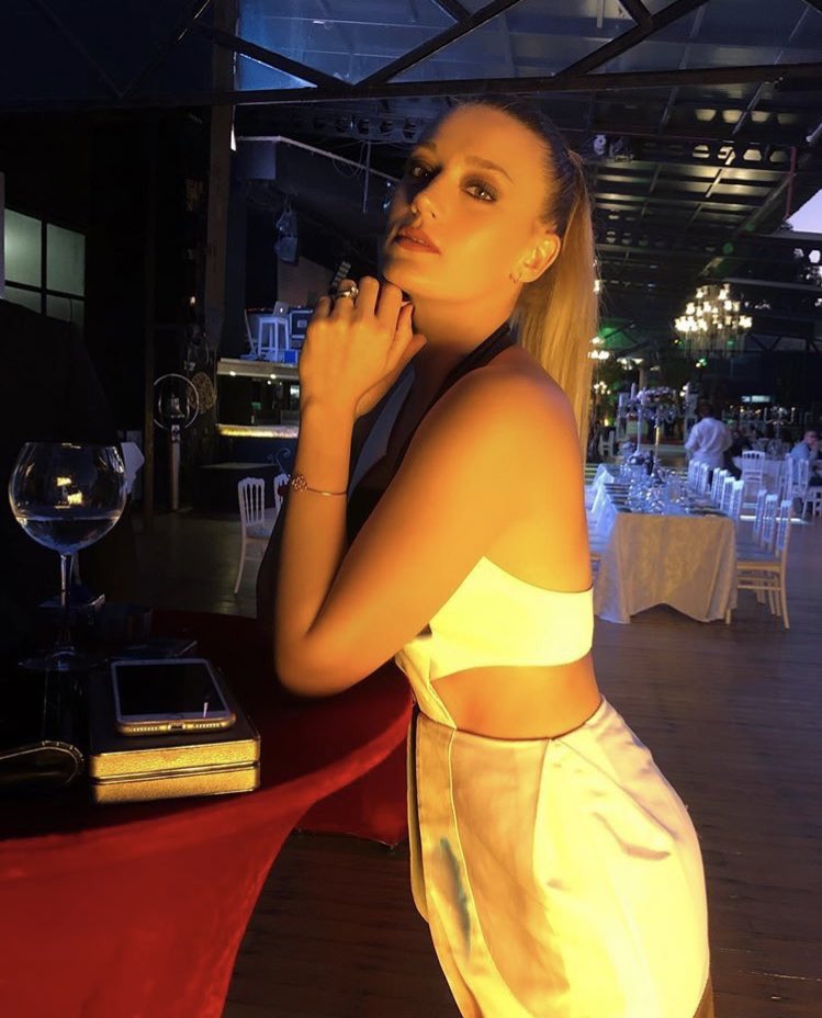 Nasıl zarefet,  çok güzelsin 💗✨ #GizemKaraca