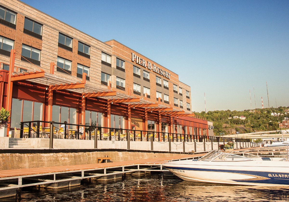 When you stay at Pier B Resort, launch your boat once, and dock right in front of the hotel – how convenient is that? 🚤

Learn more: bit.ly/2rltGw1