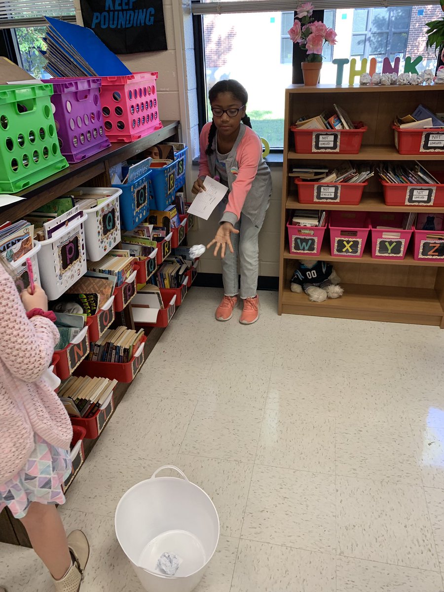 MrsGanttSVES's tweet image. Paper ball toss is always a fourth grade hit! #makingmathreal @ShilohValElem @SusanRodgersS4 @SVES_AP