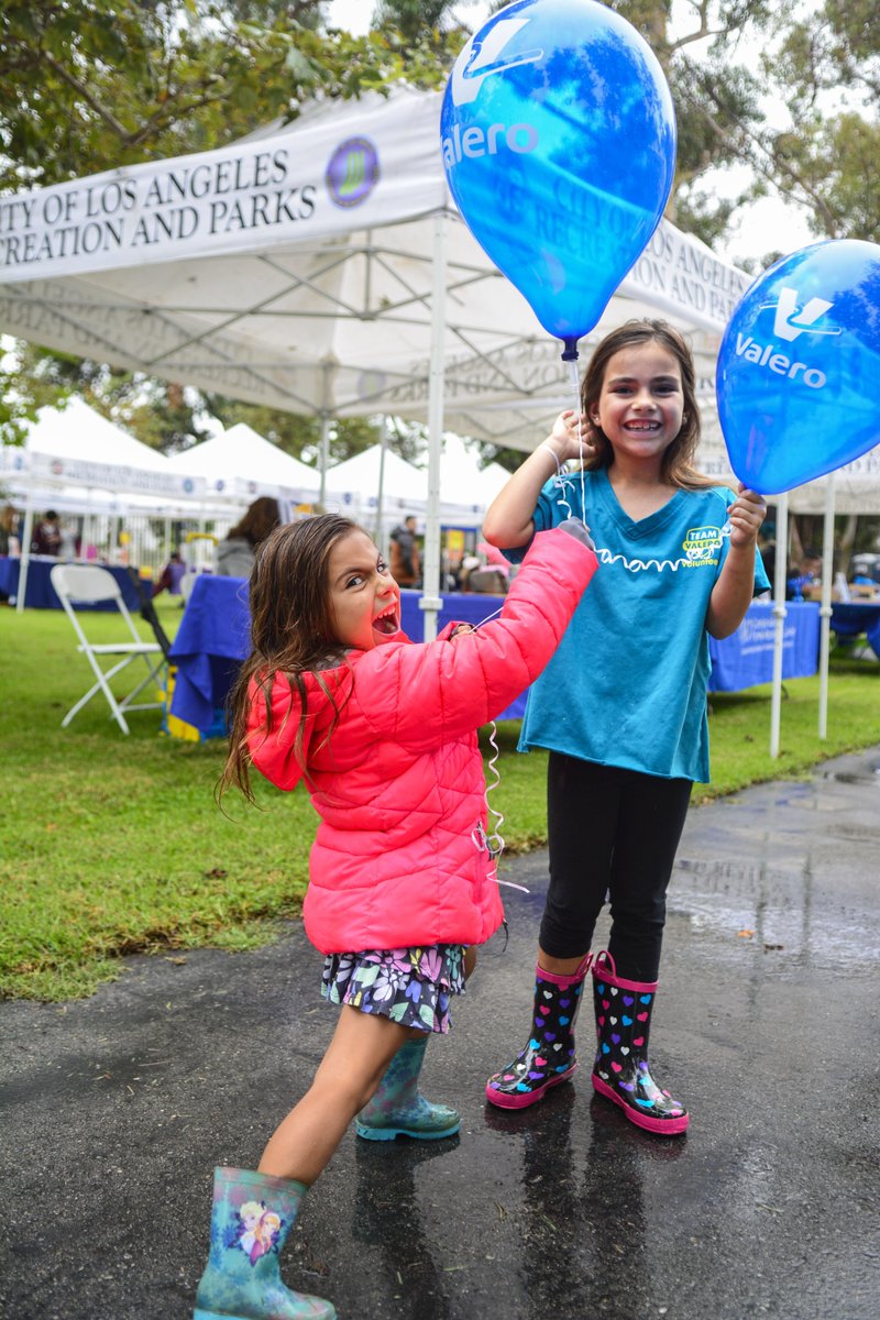 LAUnitedWay's tweet photo. Saturday's going to be beautifully overcast! 🌥️
But drizzle or shine Fall into Literacy book festival will still be happening because we know it will be so worth it! 👧👦🎈
We can't wait to see you there! 🎉📚
.
#kidsevent #fall #fallintoliteracy #familyevent #community https://t.co/sO7t5wnJd2