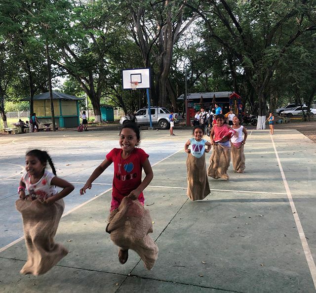 abriendomentes's tweet photo. Happy (fun) Friday!! Since 2011, Abriendo Mentes has had “Fun Friday” every week to give children an opportunity to participate together in a fun, structured environment focused on positivity, team work and creativity. We love watching the children learn… https://t.co/xBzoBWsxu0 https://t.co/w5FPe4mhJ5
