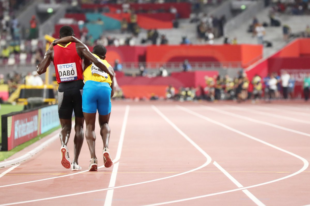 BBCSport's tweet photo. There's great sportsmanship, then there's this.

Watch: https://t.co/xHekXSN24r #WorldAthleticsChamps #bbcathletics https://t.co/plDGALNJAH