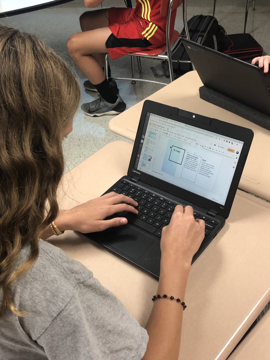 Genius Hour  <a href="/RCEMiddle/">R.C. Edwards Middle</a> is about to get started in @jennireynolds8 classroom. Students are working on their project pitch to present next week!