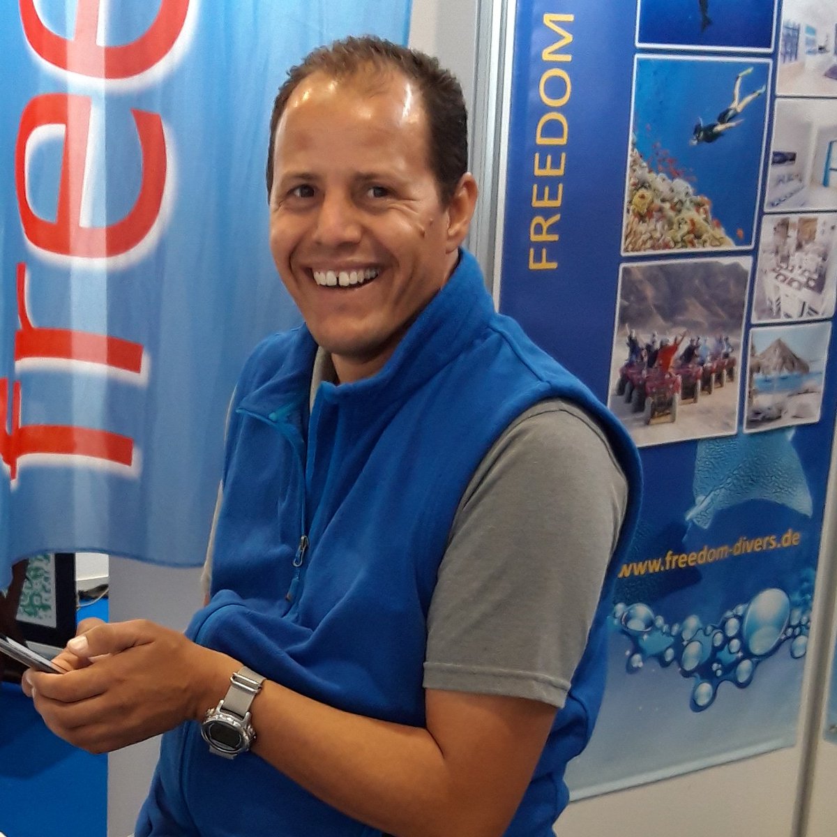 FreedomDiversDE's tweet photo. Meet us in Friedrichshafen at the fair InterDive 2019... tue Freedom Divers Safaga looking forward to meet friends and guests #FreedomDiversDE #Safaga #egypt #redsea #sdidivers #holiday #tauchenägypten #tauchenlernen #bubbles #passion #nature #interdive2019 https://t.co/f8a3Csgpp4