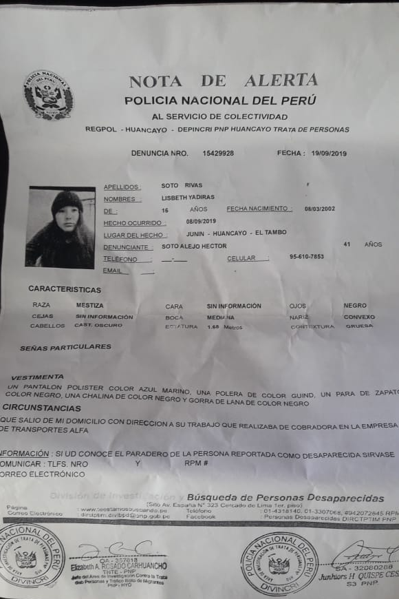 ComisionMujerF's tweet photo. #ALERTA #HUANCAYO🚨 Lisbeth Yadiras Soto Rivas (16) ha desaparecido hace tres semanas en El Tambo, Junín. Su familia ha llegado a Lima para exigir a las autoridades que la busquen y la encuentren La denuncia fue colocada el 19 de setiembre pero su desaparición fue reportada el 8. https://t.co/wr2KZgwsrx