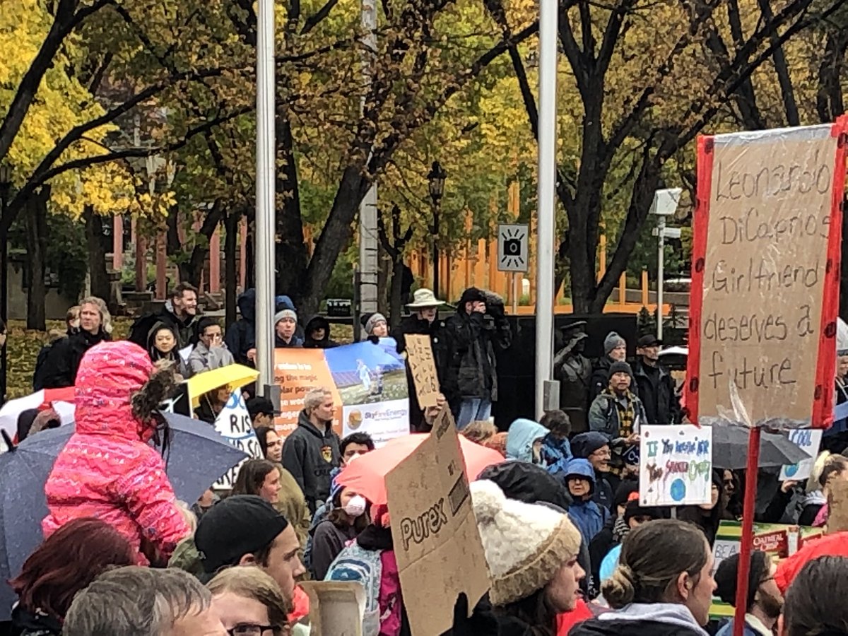 AngDean23's tweet photo. Terrible weather isn’t stopping #climatestrike #yyc! ❤️🌎❤️ https://t.co/5OaBkXLXMR