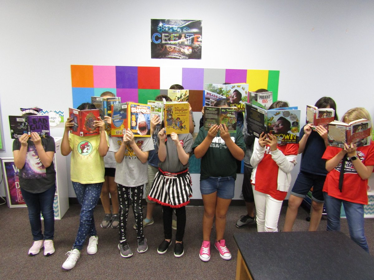 BensBranchElem's tweet photo. Our Secret Society of Readers met today to discuss books during their lunch time.  #secretsociety #kidsdeserveit #NCISD #bbechat https://t.co/LPr6E5ZMRO