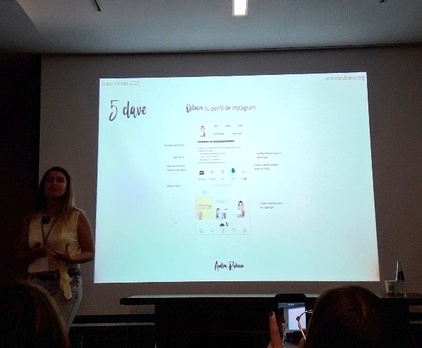 Hypergeek_es's tweet photo. Claves para optimizar #instagram: Interactúa, cuenta tu historia, muéstrate, branding, estrategia visual y biografía optimizada, calidad de contenido y formado, los stories y construye una comunidad, 

By #AndreaRubianoMentoring #SuperHéroes19 https://t.co/kiwhXb3LvF