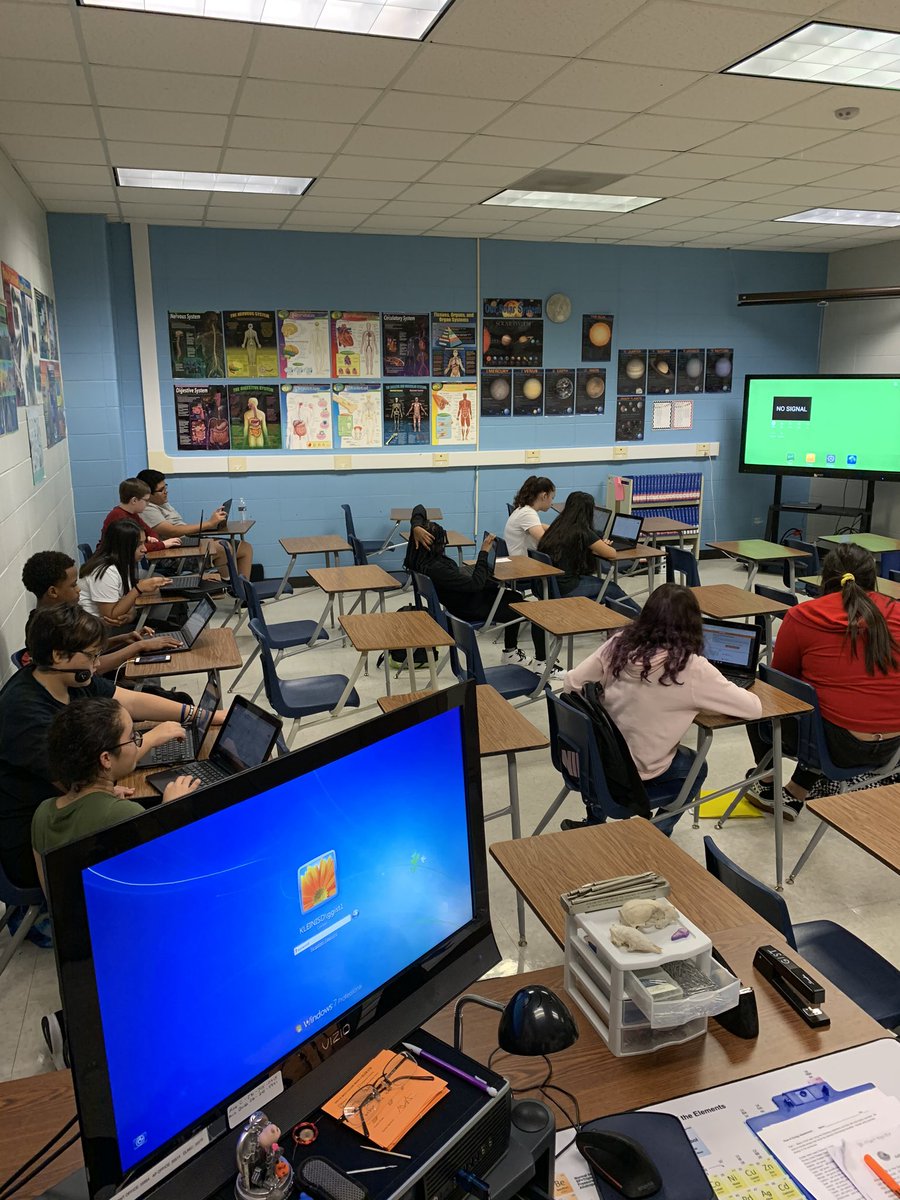 Learning about Fast Food and the impact of Health today! Hearing their reactions to the total numbers makes it all worth it! <a href="/KlebKISD/">Kleb Intermediate</a>