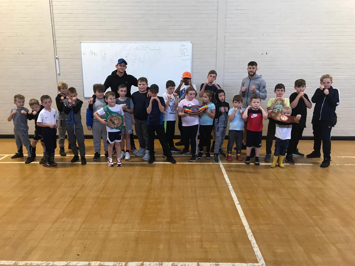 TeamMacCIC's tweet photo. We’re back with a bang 💥Over 25 kids tonight at Stainforth Youth Club! Big thanks to tonight’s coaches Jason Cunningham &amp; @bigtwinnygav. Sessions are FREE !!! #SpreadTheWord #FightForGood @BullStefy @JamieMcdonnell1 @SSSNetwork1 @EXPECT_Youth_ @DoncasterMoving @Stainforth4ALL 🥊 https://t.co/gyjU1PF0oF