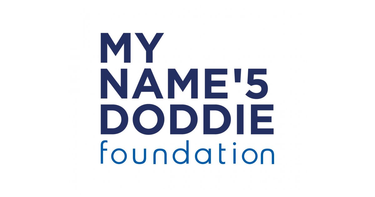 LiveBorders's tweet image. Doddie Weir picks up the &apos;Inspirational Award 2019&apos; for all his fantastic work raising money to help find a cure for MND. 

Congratulations Doddie! #lbcos