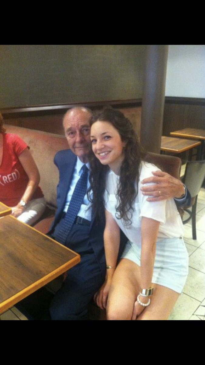#RIPCHIRAC
Quand @LudivineAub posait avec...
Une accessibilité, une gentillesse et une grande amabilité!
Merci Monsieur le Président!