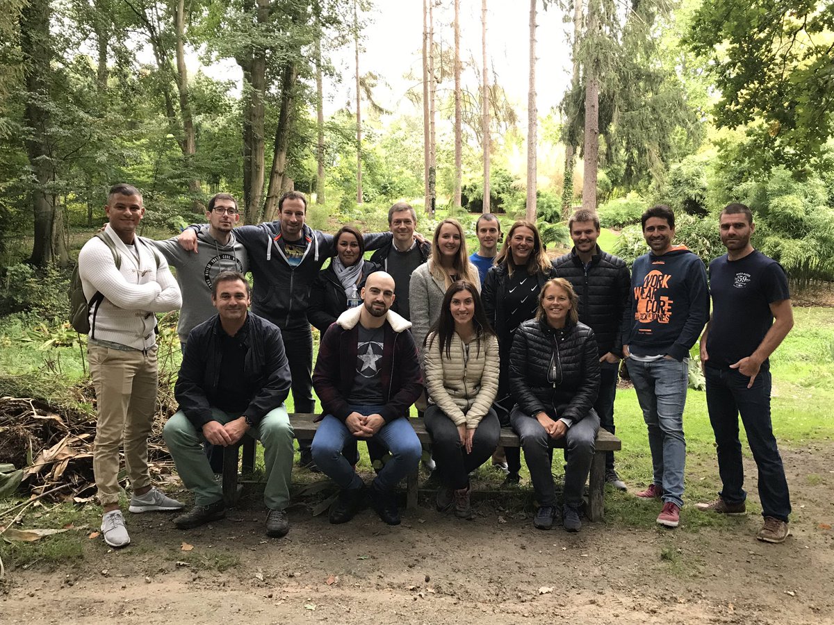 gbokande's tweet photo. CSR teambuilding #bnpparibasfortis #ourjob2 @meiseplantentuin with James Bxl Fr 👍🏻👍🏻👍🏻 https://t.co/a1Irp99ilp