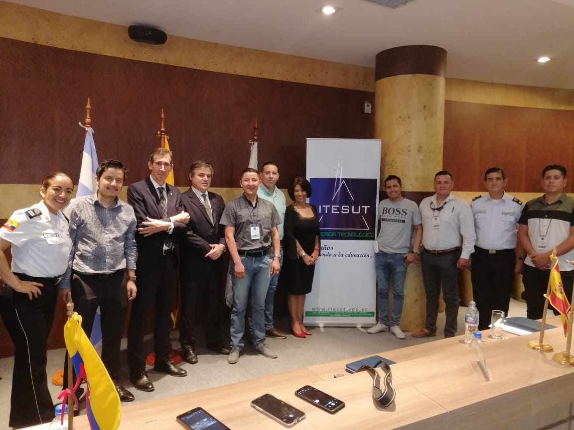 itesutec's tweet photo. Se realizó con éxito el III Congreso Internacional de Transporte, Tránsito y Seguridad Vial en la ciudad de Guayaquil.
El evento que se desarrolló los días 25 y 26 en el auditorio Simón Bolívar, en el edificio del Consejo de la Judicatura, recibió a cientos de asistentes https://t.co/LrgWoEuG5P