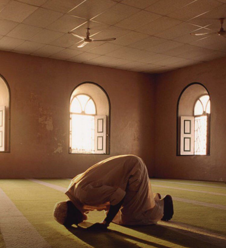 نصيحة"

احذر ان يشتكيك احد الى الله .
 #المسجد_الحرام