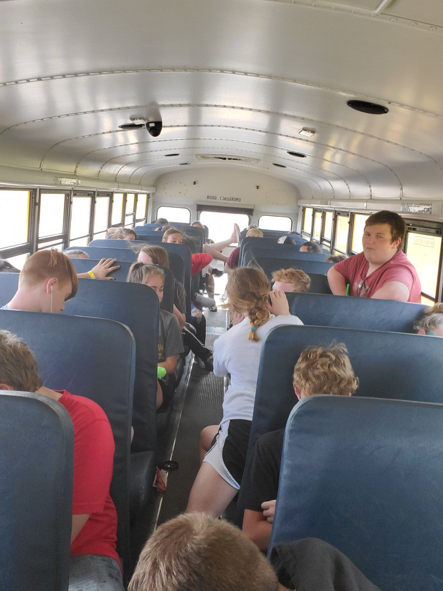 HampshireUnit's tweet photo. On the way back to school after a fun and HOT day at the fair! #bashday https://t.co/e6hyjhSJZf