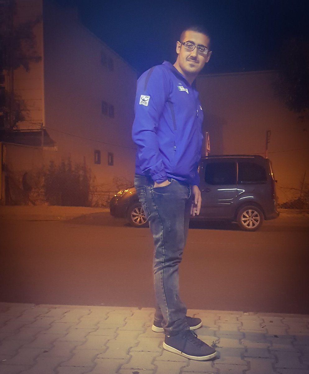 Ölüm bize ne uzak bize ne yakın ölüm. 
Ölümsüzlüğü tattık bize ne yapsın ölüm. 🇹🇷🐺

#Ne #Mutlu #Türküm #Diyene...!